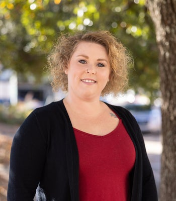 Portrait of Jennifer Mees, Sales Assistant.